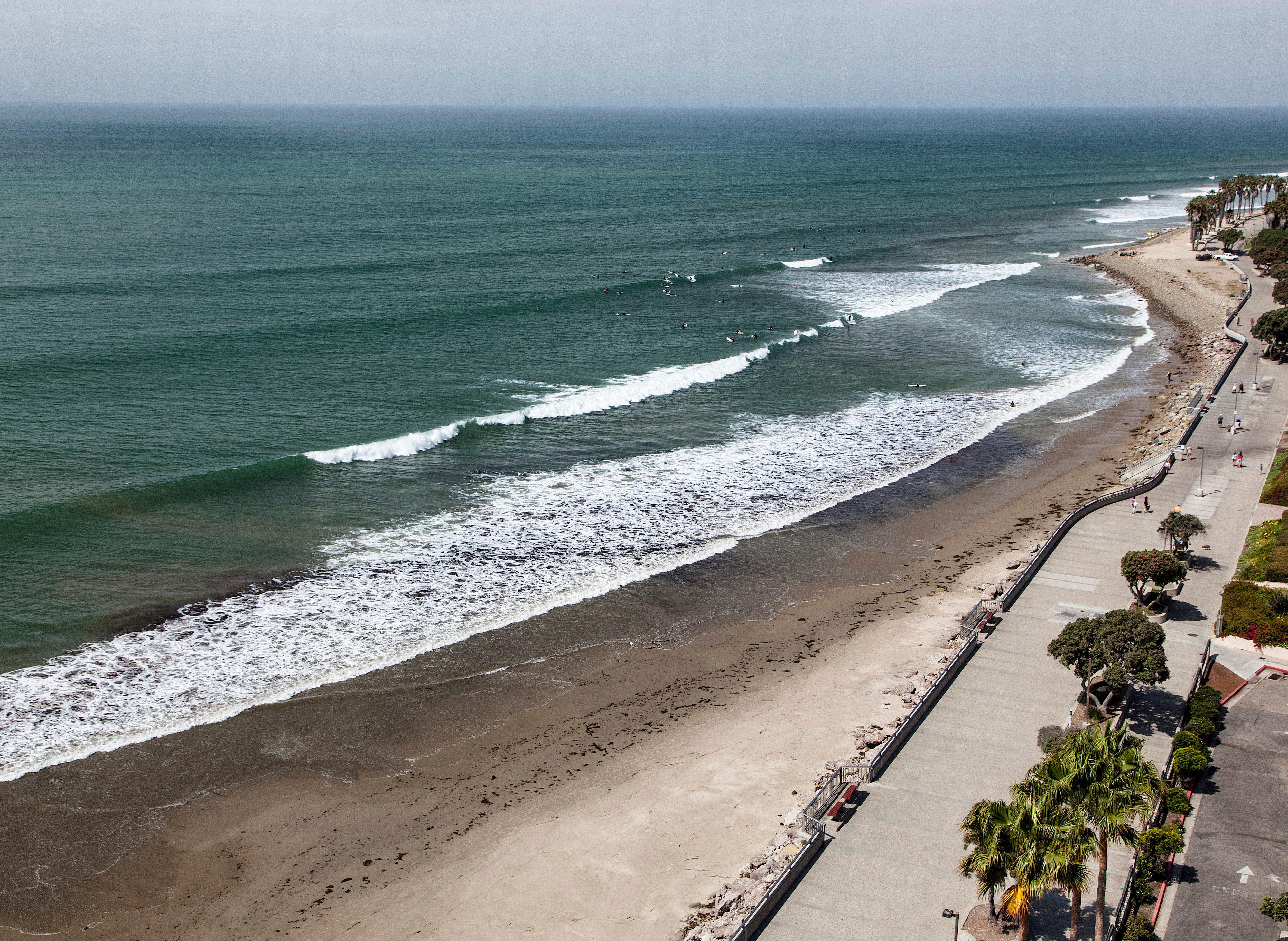 Crowne Plaza Ventura Beach By Ihg Екстериор снимка