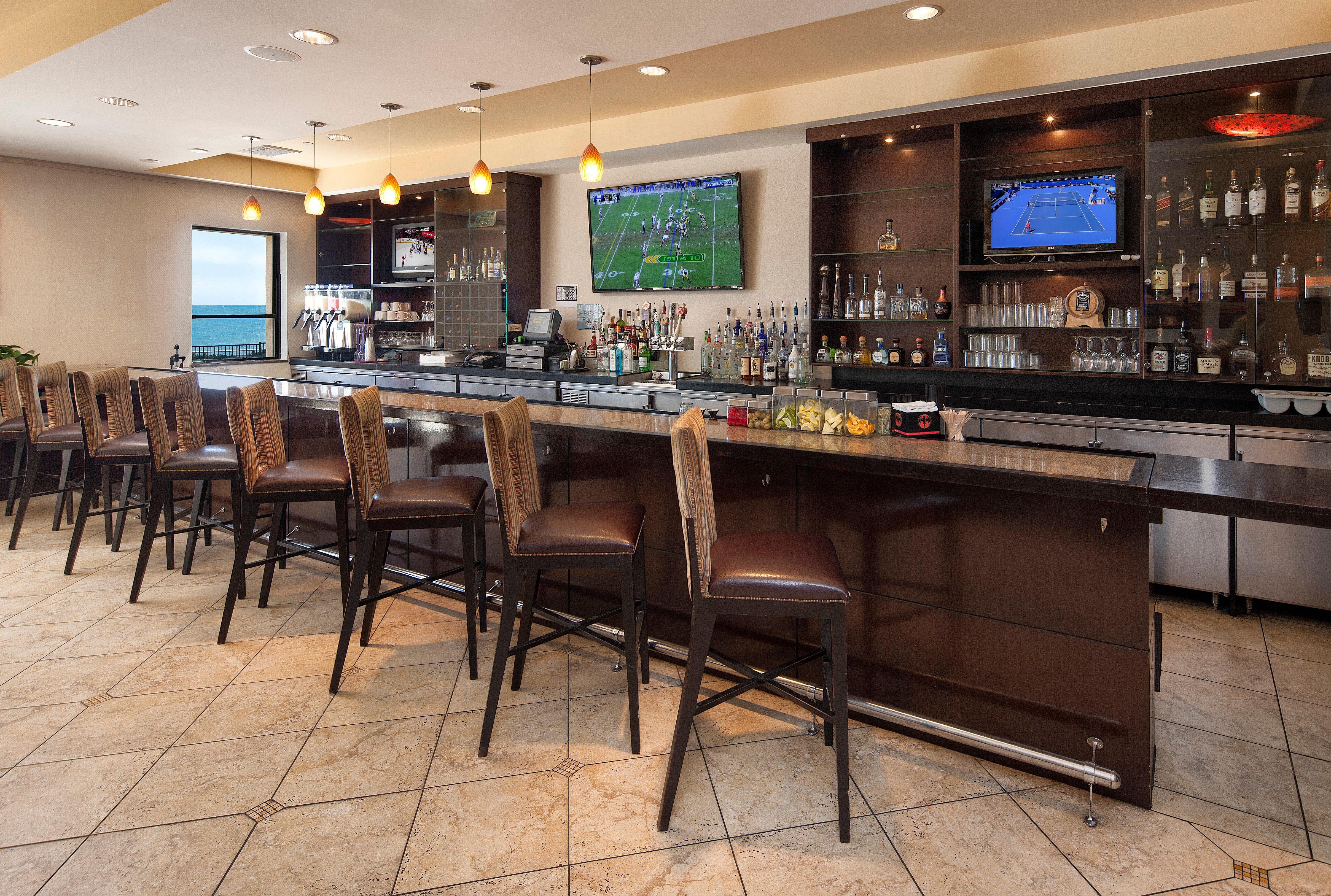 Crowne Plaza Ventura Beach By Ihg Екстериор снимка