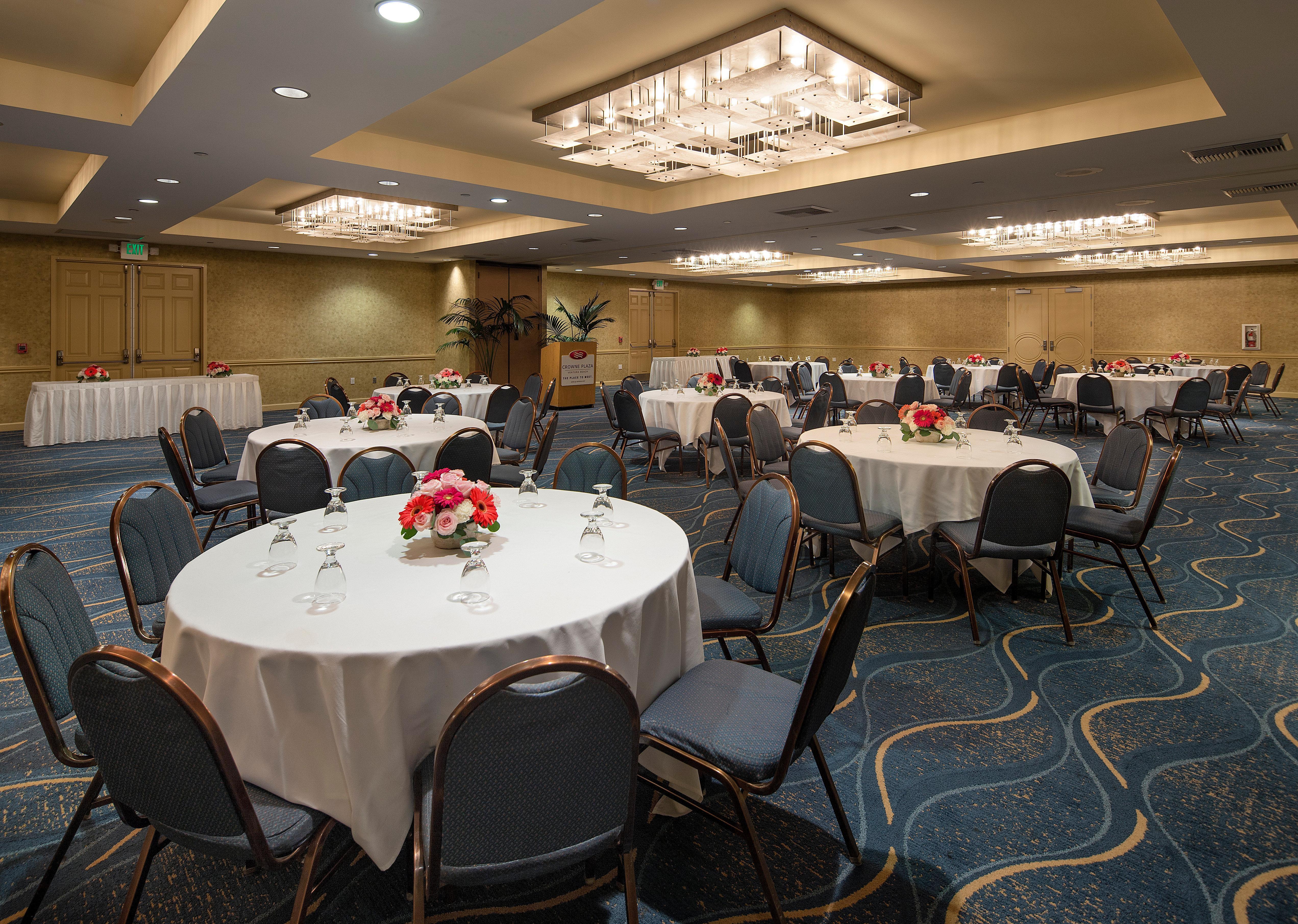 Crowne Plaza Ventura Beach By Ihg Екстериор снимка