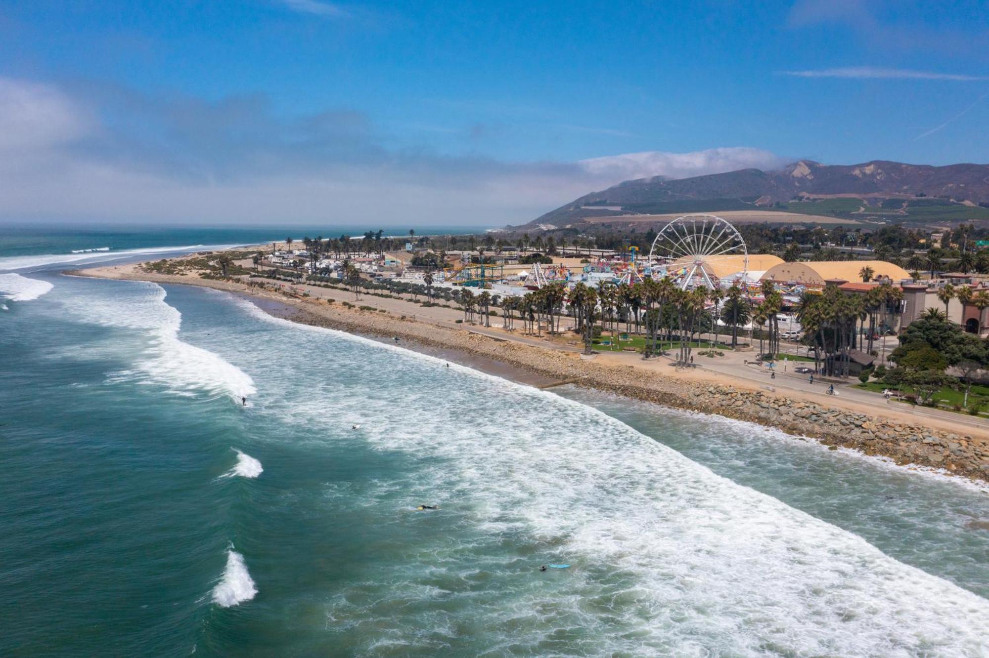 Crowne Plaza Ventura Beach By Ihg Екстериор снимка